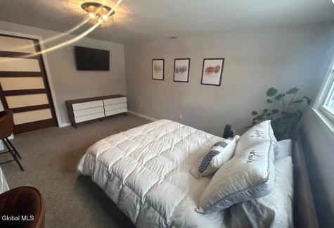 6 Stuyvesant Court Ballston Spa NY 12020