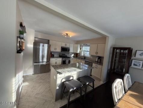 6 Stuyvesant Court Ballston Spa NY 12020