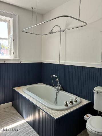 140 Chestnut Street Albany NY 12210