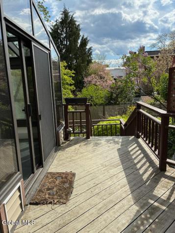 140 Chestnut Street Albany NY 12210