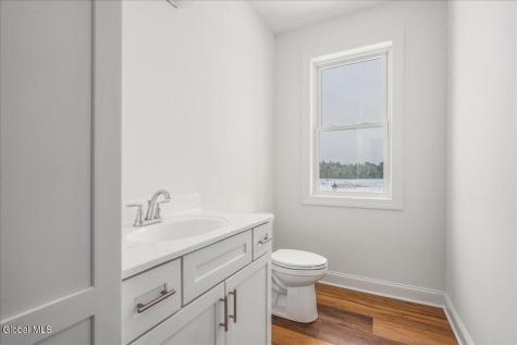 12 Brookhaven Court Saratoga Springs NY 12866