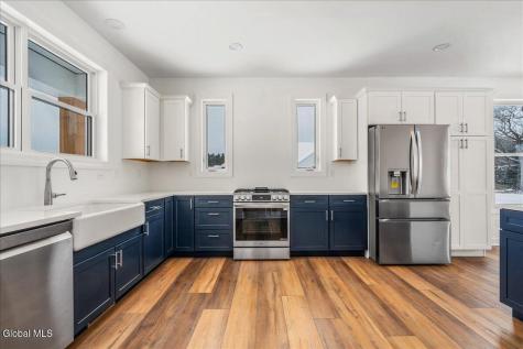 12 Brookhaven Court Saratoga Springs NY 12866