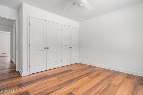 12 Brookhaven Court Saratoga Springs NY 12866