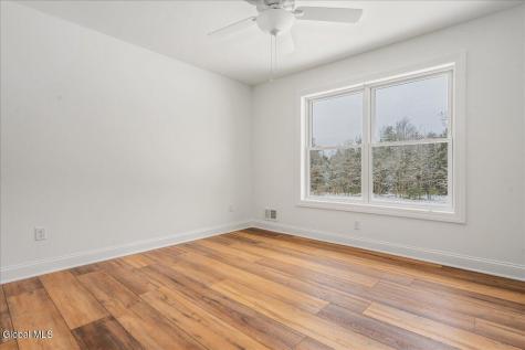 12 Brookhaven Court Saratoga Springs NY 12866