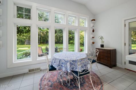 2347 Cayuga Road Niskayuna NY 12309