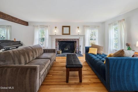 2347 Cayuga Road Niskayuna NY 12309