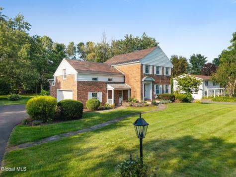 2347 Cayuga Road Niskayuna NY 12309