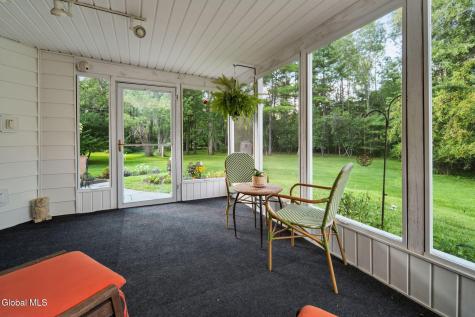 2347 Cayuga Road Niskayuna NY 12309