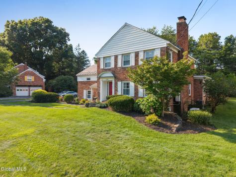 2347 Cayuga Road Niskayuna NY 12309