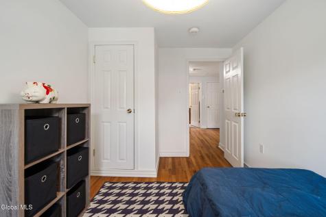 2347 Cayuga Road Niskayuna NY 12309