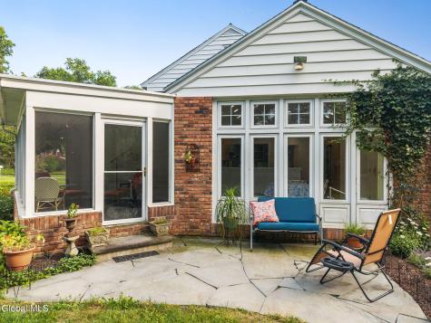 2347 Cayuga Road Niskayuna NY 12309