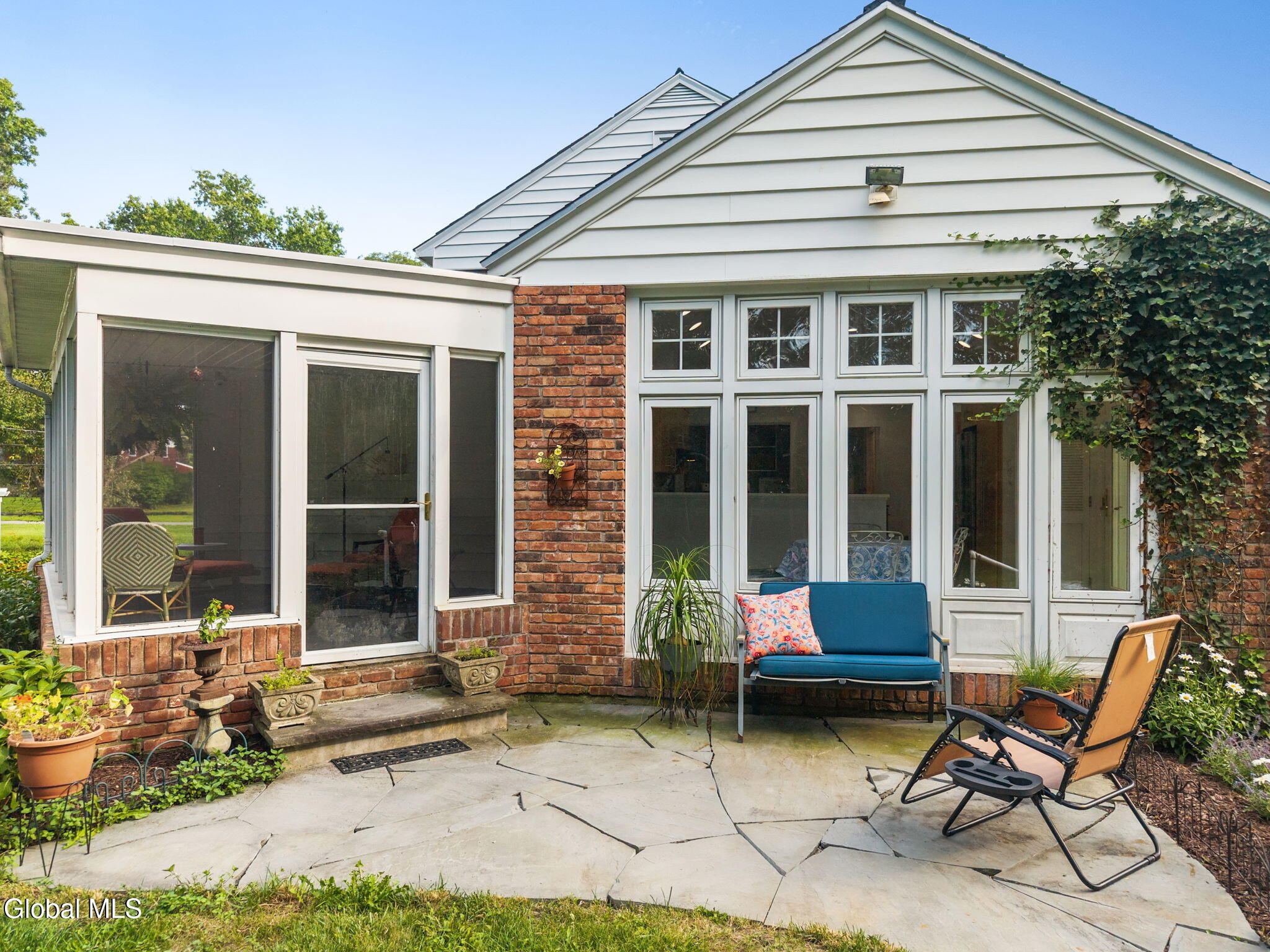 2347 Cayuga Road Niskayuna NY 12309