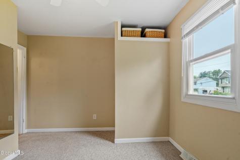 5 Mary Hadge Drive Schenectady NY 12309