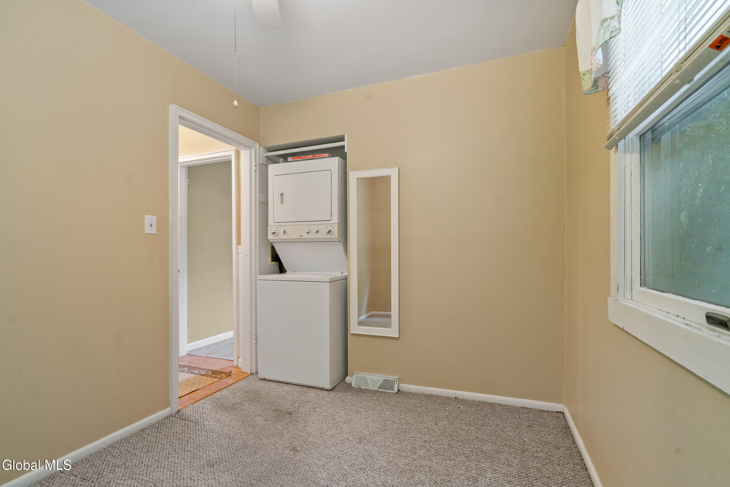 5 Mary Hadge Drive Schenectady NY 12309