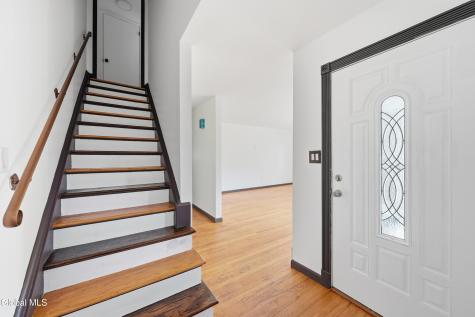 4132 Buckingham Drive Niskayuna NY 12304