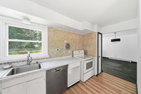 4132 Buckingham Drive Niskayuna NY 12304