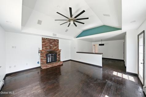 4132 Buckingham Drive Niskayuna NY 12304