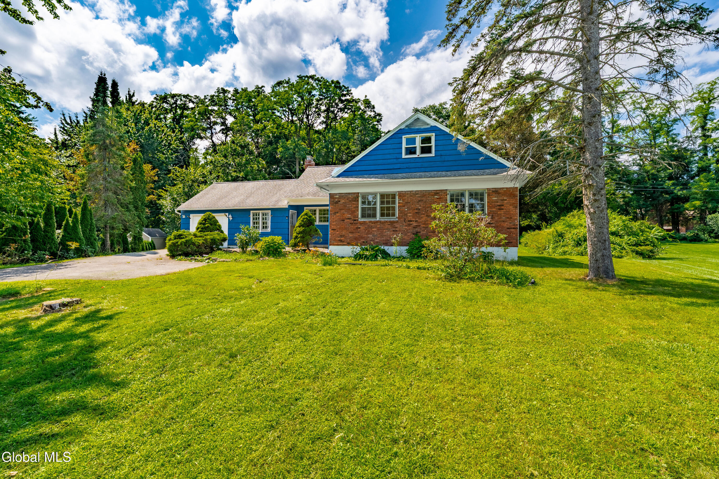 4132 Buckingham Drive Niskayuna NY 12304