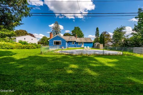 4132 Buckingham Drive Niskayuna NY 12304