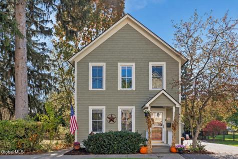 92 Oak Street Saratoga Springs NY 12866