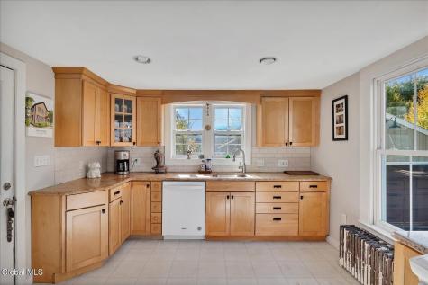92 Oak Street Saratoga Springs NY 12866