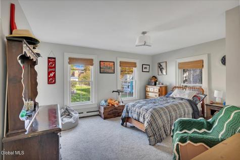 92 Oak Street Saratoga Springs NY 12866