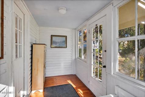 92 Oak Street Saratoga Springs NY 12866