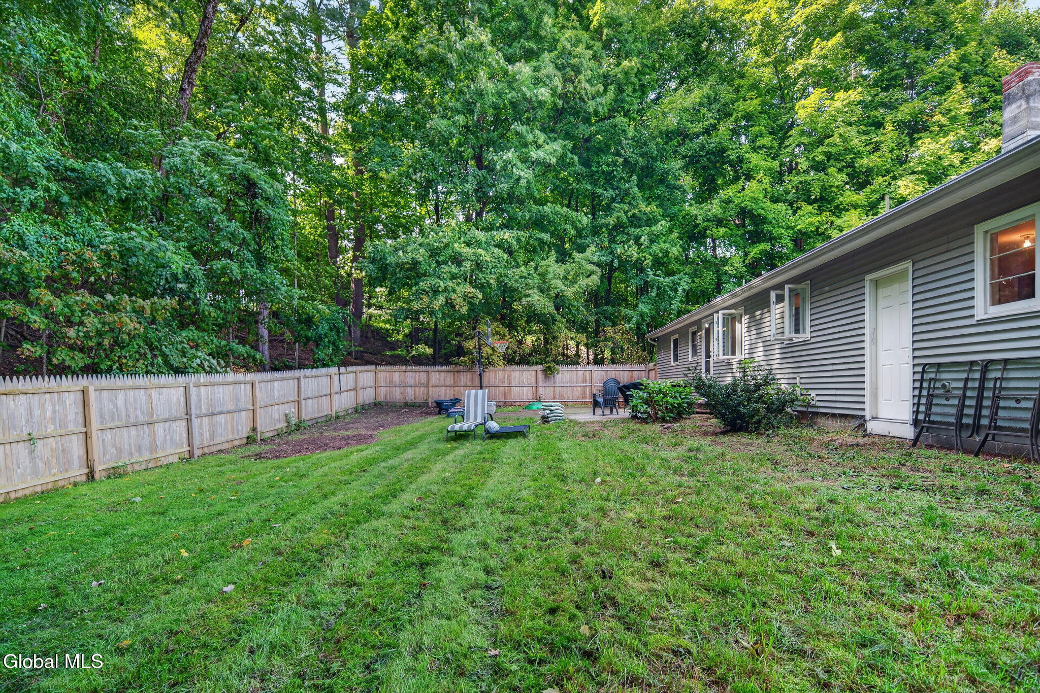 5900 Veeder Road Slingerlands NY 12159