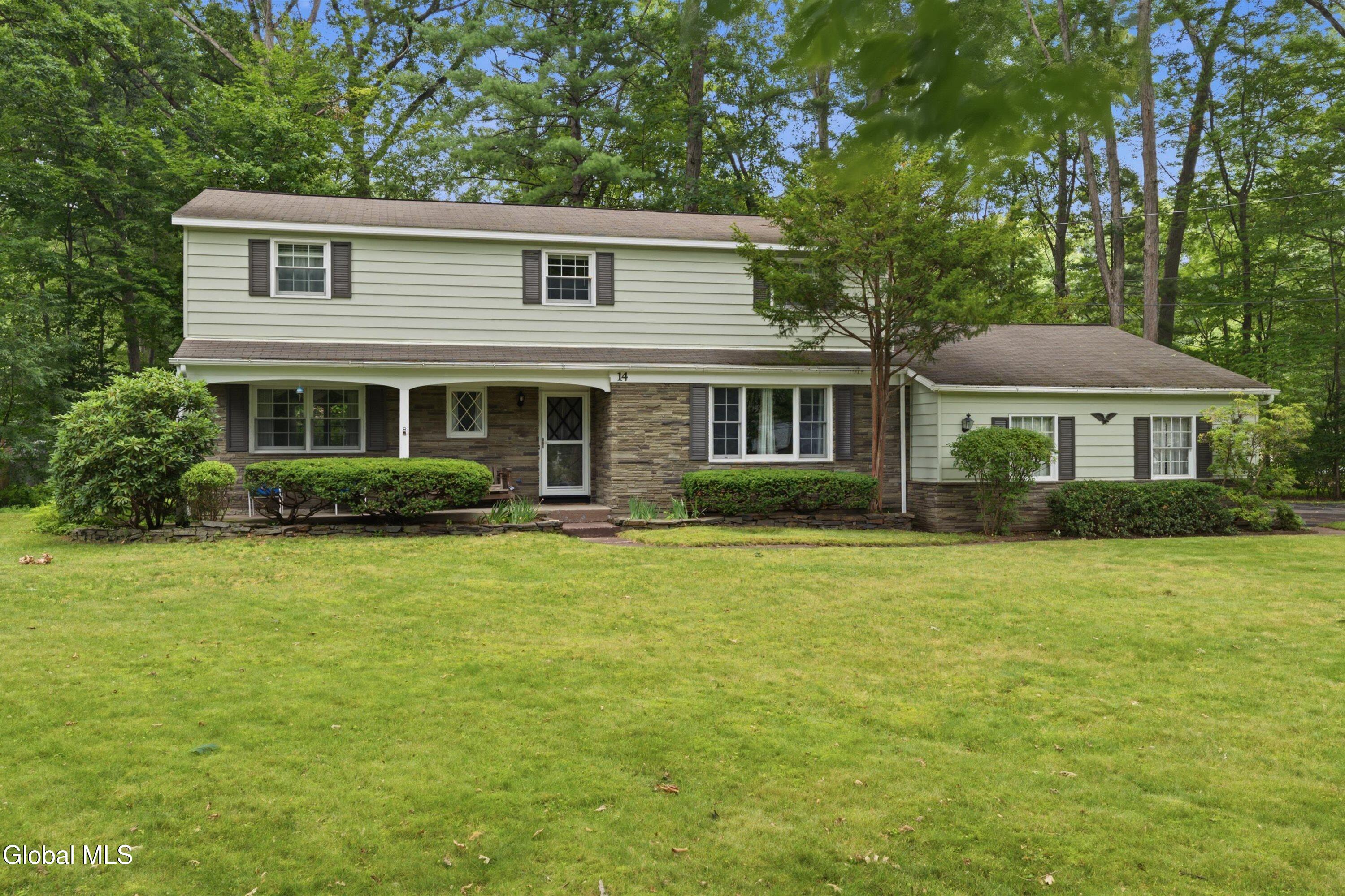 14 Barcelona Drive Clifton Park NY 12065