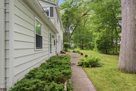 14 Barcelona Drive Clifton Park NY 12065
