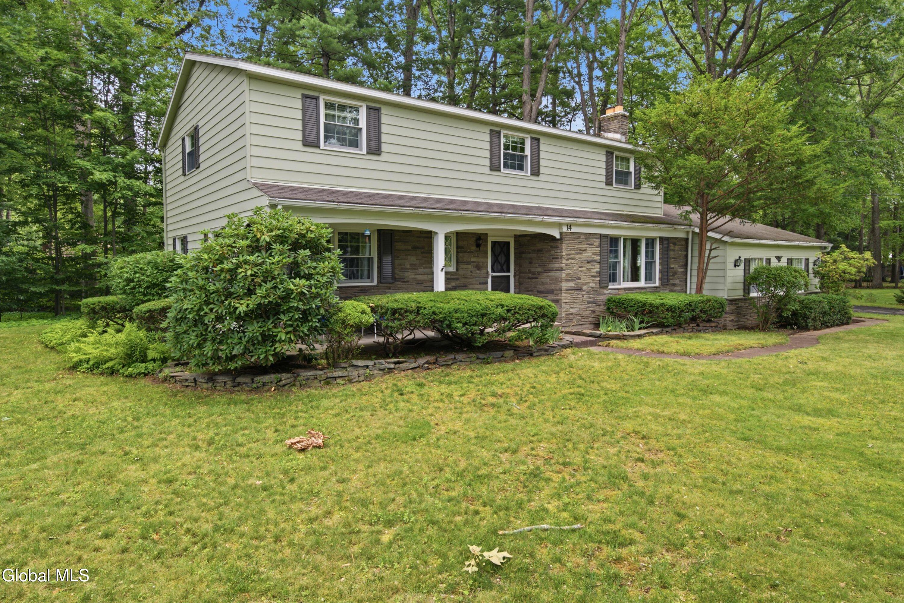 14 Barcelona Drive Clifton Park NY 12065