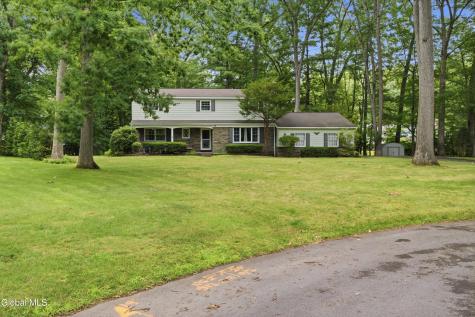 14 Barcelona Drive Clifton Park NY 12065