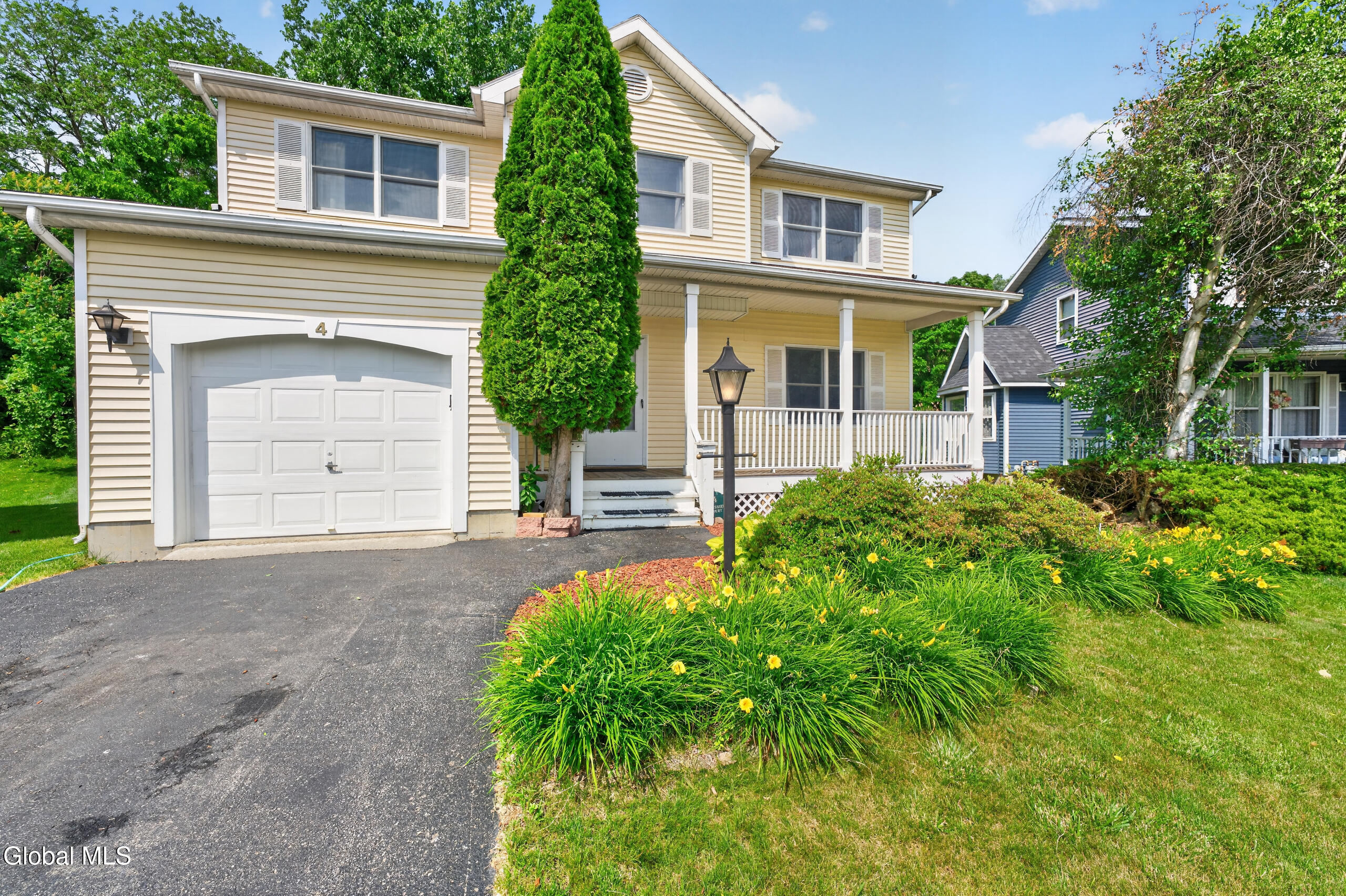 4 Cheshire Court Albany NY 12209
