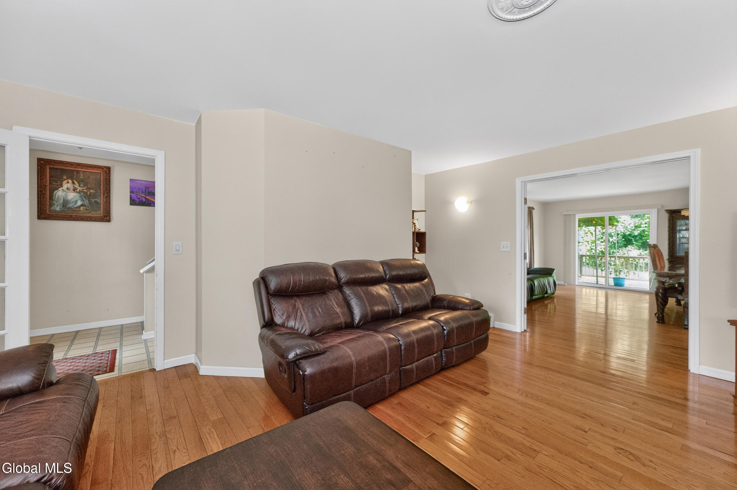4 Cheshire Court Albany NY 12209