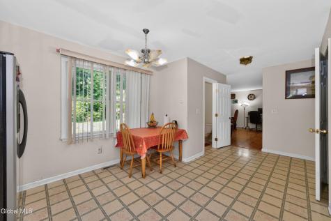 4 Cheshire Court Albany NY 12209