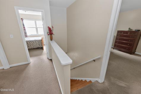 4 Cheshire Court Albany NY 12209