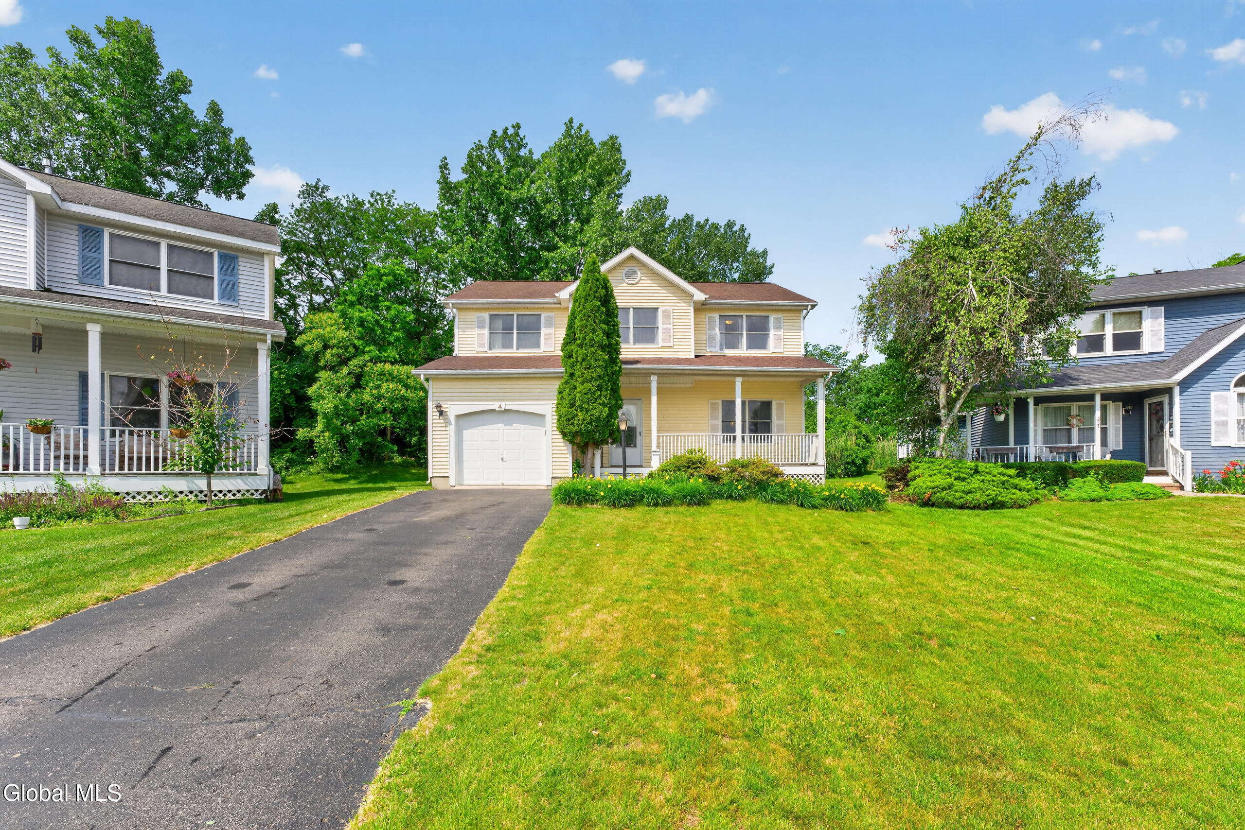 4 Cheshire Court Albany NY 12209