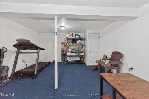 4 Cheshire Court Albany NY 12209