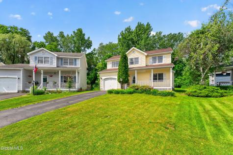 4 Cheshire Court Albany NY 12209