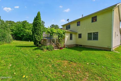 4 Cheshire Court Albany NY 12209