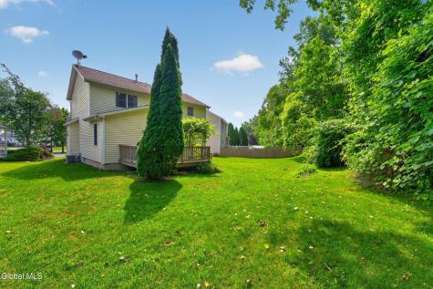 4 Cheshire Court Albany NY 12209