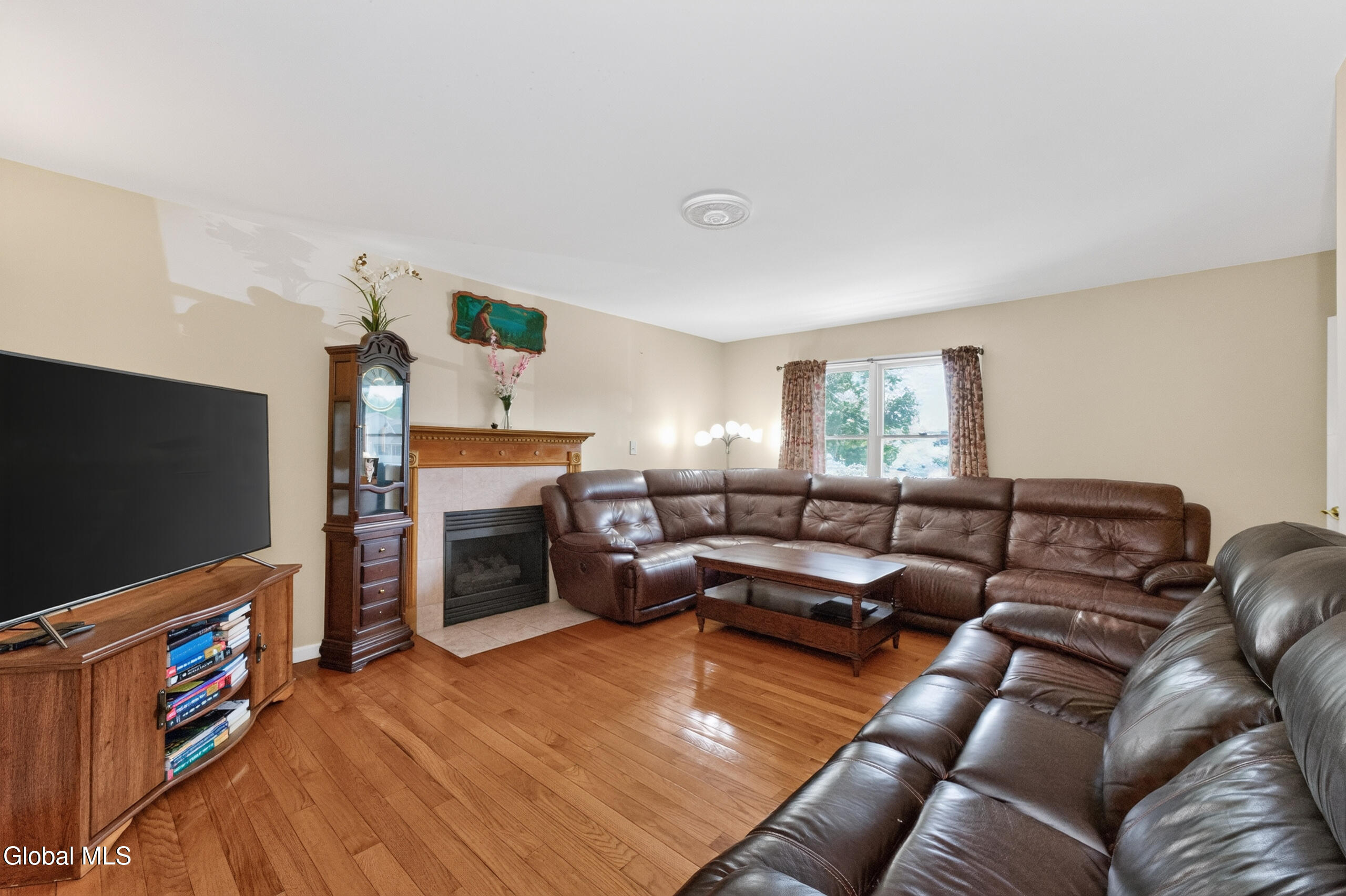 4 Cheshire Court Albany NY 12209