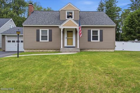 113 Gordon Road Schenectady NY 12306