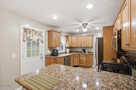 113 Gordon Road Schenectady NY 12306