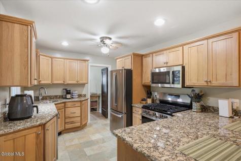 113 Gordon Road Schenectady NY 12306
