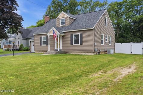 113 Gordon Road Schenectady NY 12306