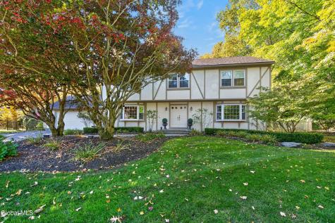 20 Axbridge Lane Delmar NY 12054