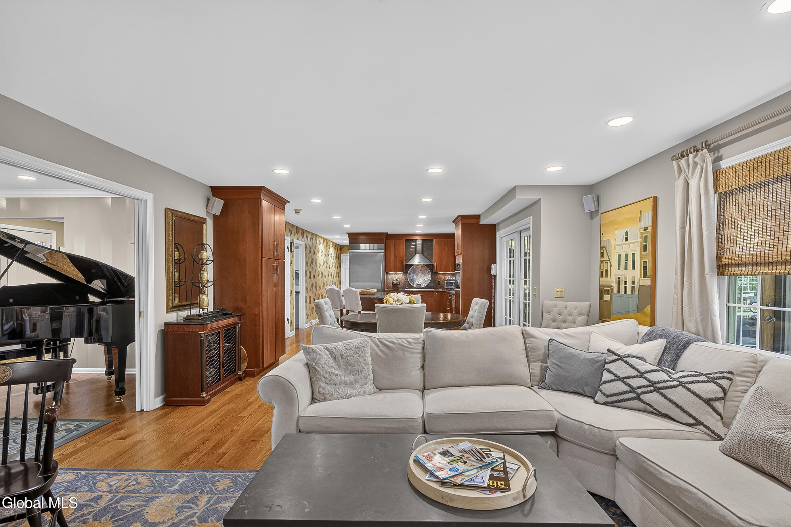 20 Axbridge Lane Delmar NY 12054