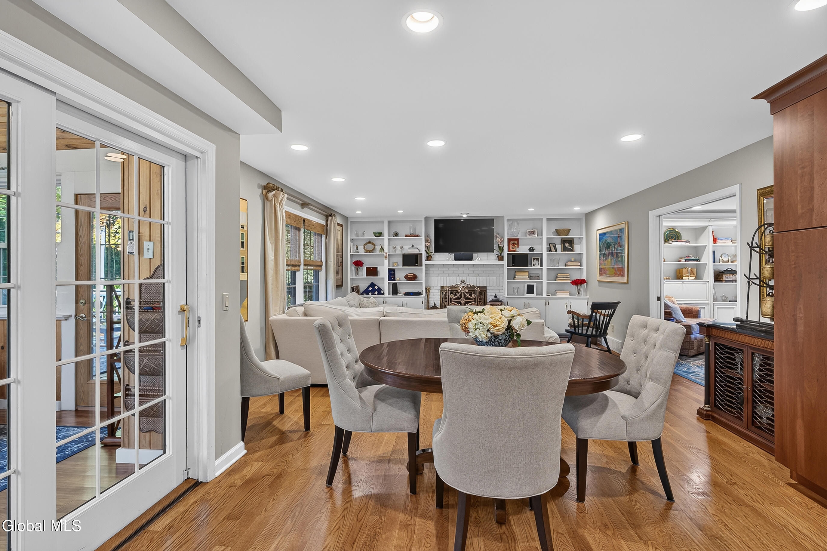 20 Axbridge Lane Delmar NY 12054