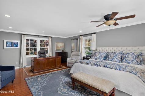 20 Axbridge Lane Delmar NY 12054